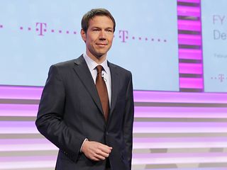 René Obermann at the 2007 press conference on Deutsche Telekom’s financial statements.